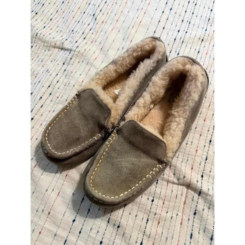 UGG Ansley Slippers Grey Slate Leather Women’s Sz 10 Shearling Lined Moccasin